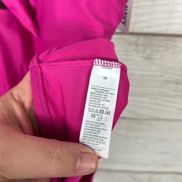 Old Navy Plus Size Tie-Front Keyhole Bandeau-Style One-Piece Swimsuit Size 3X - Picture 4 of 11